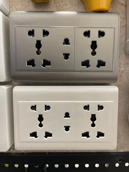 Разетка 5 тай