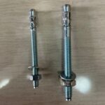 Төмөр тэлэгч боолт