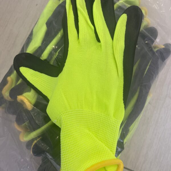 Нимгэн ногоон бээлий