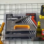 Гар буудагч